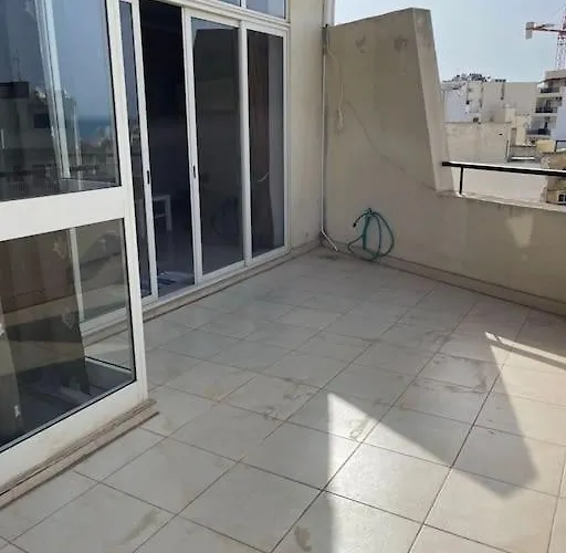 Apartment Penthouse - Large Terrace St. Paul's Bay