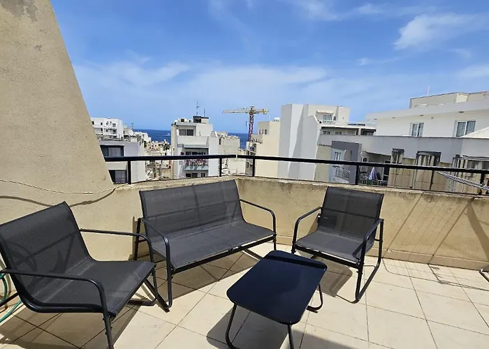 Apartment Penthouse - Large Terrace St. Paul's Bay