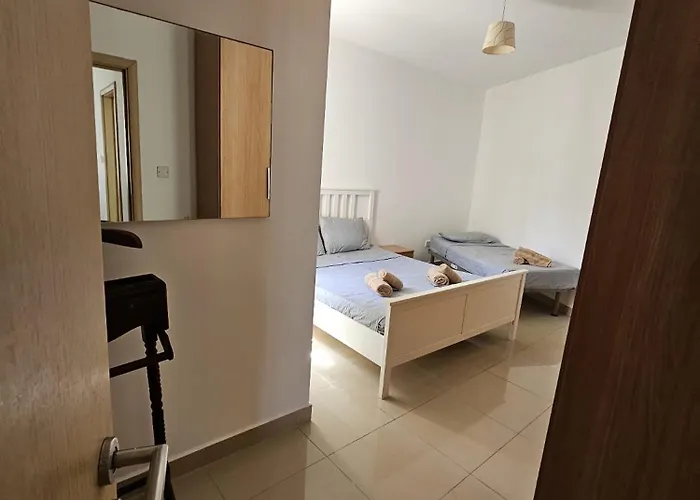 Penthouse - Large Terrace Apartment St. Paul's Bay